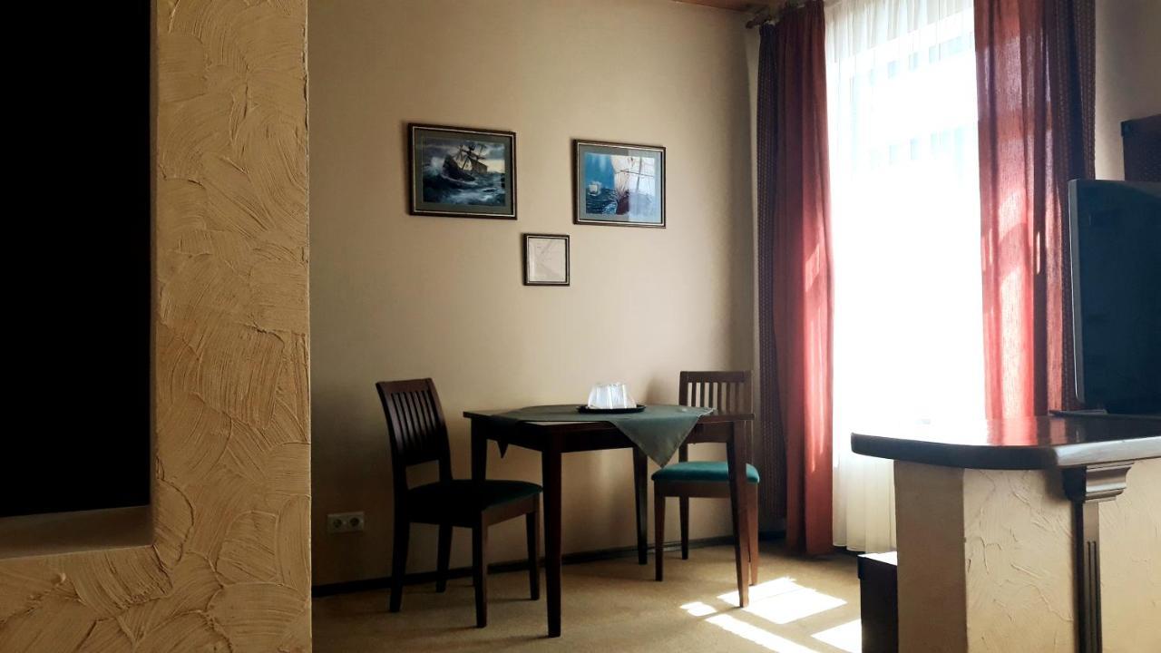 Letuchiy Gollandets Uzhhorod Quarto foto